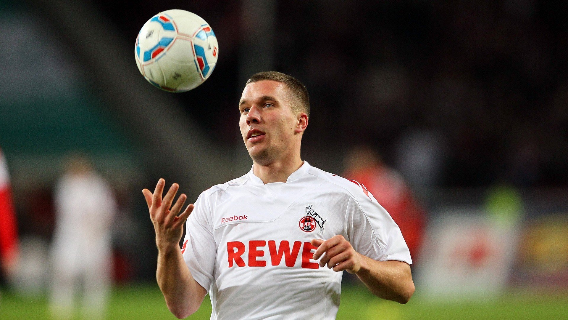 德甲激情迸发：攻势凌厉，防守坚不可摧，德甲名场面