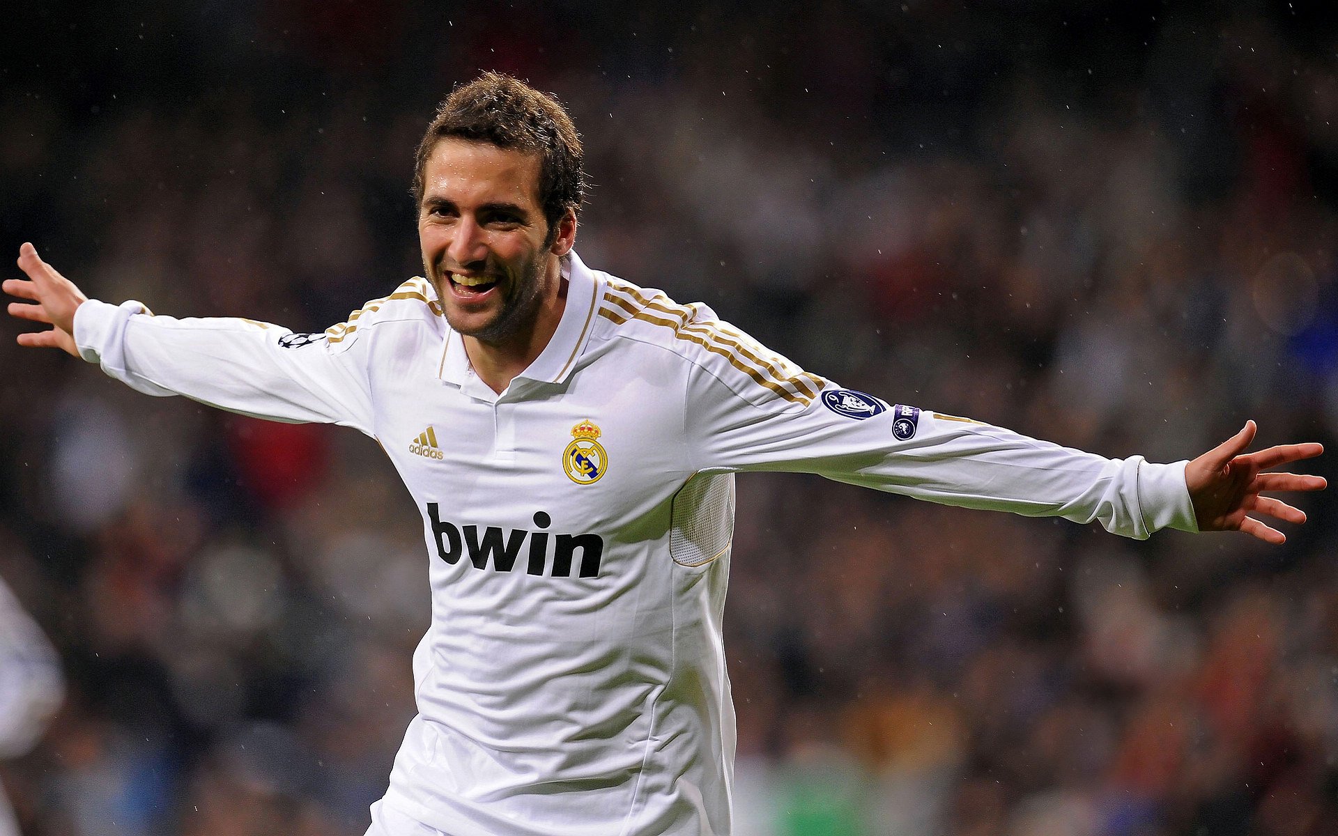 VALORANT顶尖战术执行完美：揭秘高阶玩家的制胜秘密